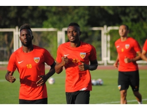 Kayserispor’dan Mensah Açıklaması