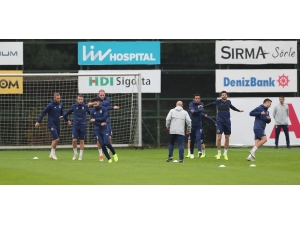 Fenerbahçe, Milli Oyuncularından Yoksun Trabzonspor Mesaisini Sürdürdü