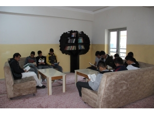 Öğrencilerin Kitaplığı, Bağış Kitaplarıyla Doldu