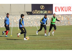 Evkur Yeni Malatyaspor Eksik Çalıştı