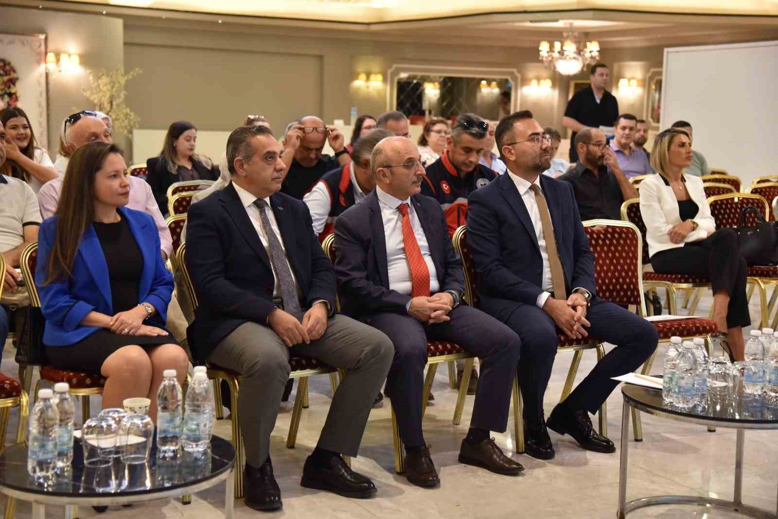 geka-aydin-da-incir-calistayi-duzenledi