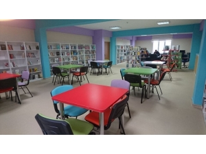 Aslanapa Halk Kütüphanesi Hizmete Girdi