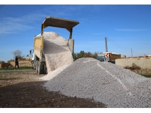 Haliliye’de Kırsalın Yol İhtiyaçları Gideriliyor