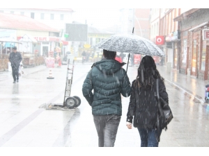 Hava Sıcaklığı 4-8 Derece Düşecek