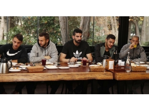 Galatasaray’a Sakat Futbolculardan İyi Haber