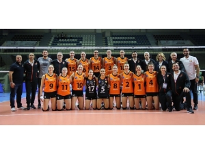 Eczacıbaşı Vitra, Şampiyonlar Ligi’ne Galibiyetle Başladı