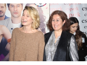 Burcu Biricik Sevenleriyle Bir Araya Geldi