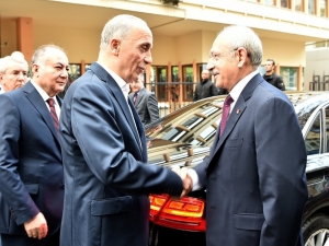 Kılıçdaroğlu’ndan Türk-iş’e Ziyaret