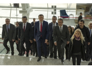 Bakan Selçuk, "81 İl 81 İyi Örnek" Sergisinin Açılışına Katıldı