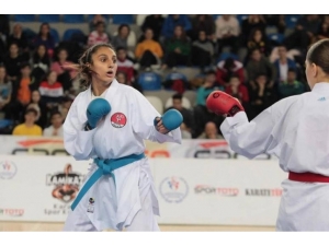 Malatyalı Fatma Uygur Türkiye İkincisi