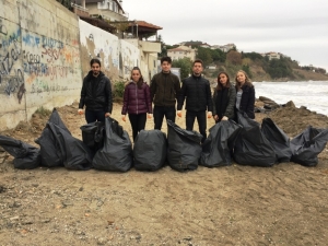 Ahbaplar Doğa İçin Torba Torba Çöp Topladılar