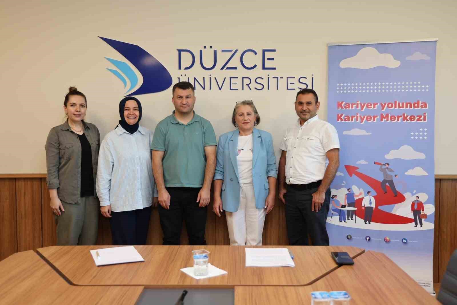 duzce-universitesi-nde-ogrencilik-surecleri-tum-yonleriyle-ele-alindi