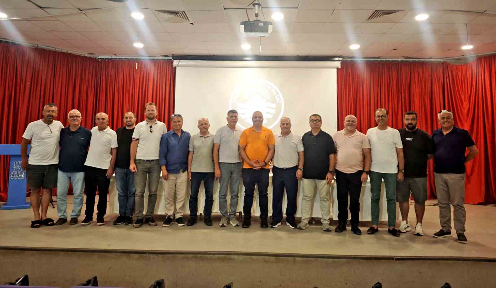 cesme-belediyespor-da-mehmet-sarisac-yeniden-baskan-secildi
