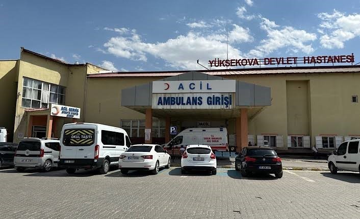 yuksekova-ya-atanan-4-hekim-goreve-basladi