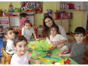 Nurten Öğretmenin Projeleri Dünyaya Örnek Oluyor