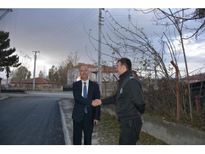 Yarışlı Caddesinde Sıcak Asfalt Çalışmaları Bitti