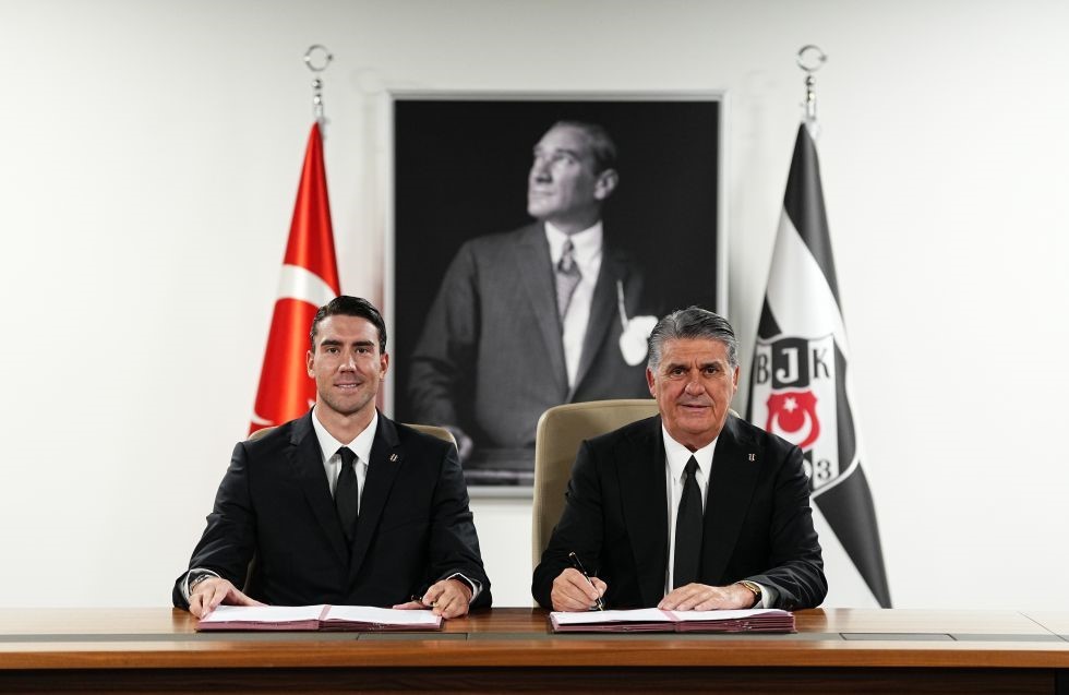 besiktas-dusan-vlahovic-ile-3-yillik-sozlesme-imzaladi