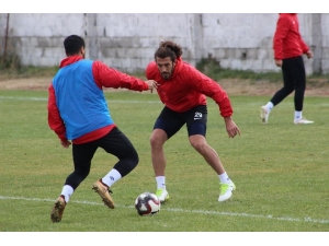 Van Büyükşehir Belediyespor Maçı Trt Kurdi’de