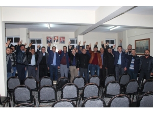 Kula İyi Parti’den 8 Üye Daha Mhp’ye Geçti