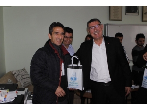 Başkan Duymuş Öğretmenleri Unutmadı