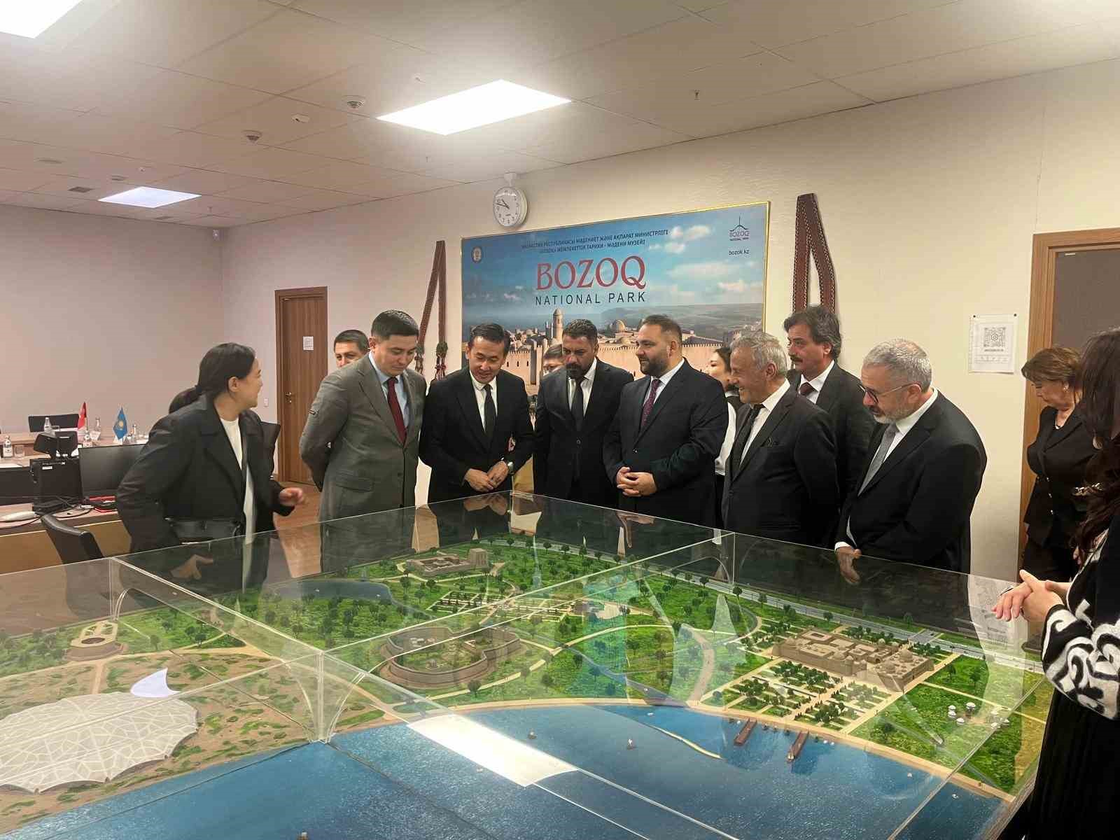 sorgun-belediye-baskani-ekinci-kazakistan-da-bozok-oren-yeri-ni-ziyaret-etti