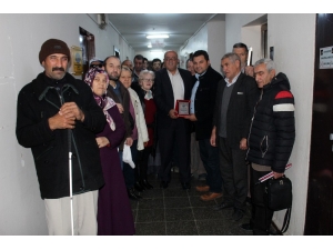 Engelli Çocuk İçin Güzergahını Değiştiren Halk Otobüsü Sürücüsüne Engellilerden Teşekkür