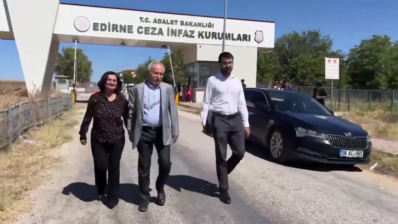 Eski Diyarbakır Büyükşehir Belediyesi Eş Başkanı Mızraklı, Edirne Cezaevi'nden tahliye edildi
