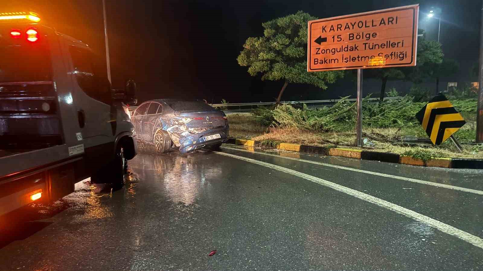alapli-akcakoca-yolunda-kaza-5-yarali