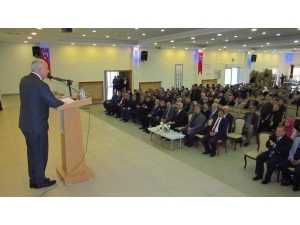 Aslanapa’da ’Peygamberimiz Ve Gençlik’ Konulu Konferans