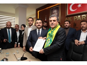 Ak Partinin Şanlıurfa Adayı Zeynel Abidin Beyazgül Oldu