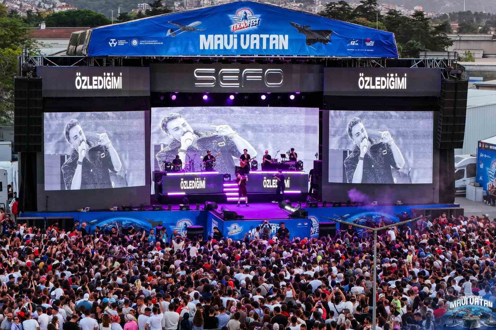 teknofest-mavi-vatan-da-sefo-konseri