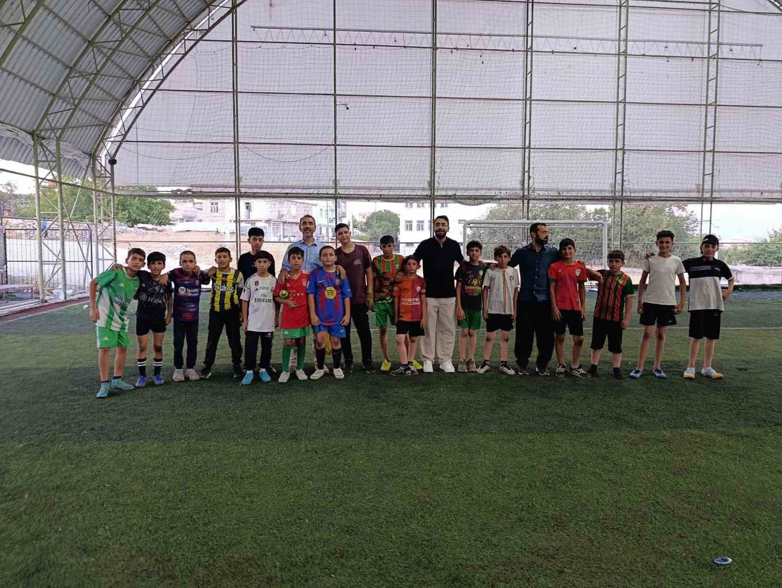 dicle-de-kur-an-kurslari-arasi-futbol-turnuvasi