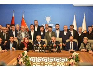 Ak Parti’den Bursa’da Gövde Gösterisi