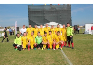 Parlamenter Futbol Turnuvası Şampiyonu Romanya