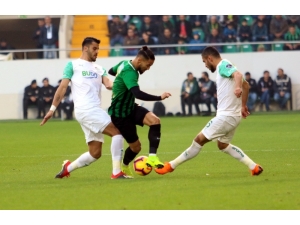 Spor Toto Süper Lig: Akhisarspor: 2 - Bursaspor: 1 (İlk Yarı)