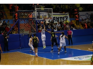 Türkiye Kadınlar Basketbol Süper Ligi: Hatay Büyükşehir Belediyespor: 72 - Fenerbahçe: 67
