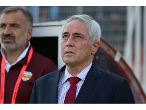 Coşkun Demirbakan: ”1 Puan Aldığımız İçin Sevinçliyim”