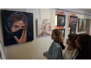 Ödemişli Amatör Ressamlardan Karma Sergi