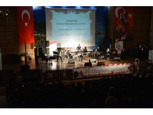 "Öğretmenin Dilinden, Öğretmenin Telinden" Konseri İlgi Gördü