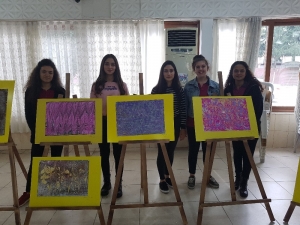 Meslek Liseli Öğrencilerden "Ebru" Sergisi