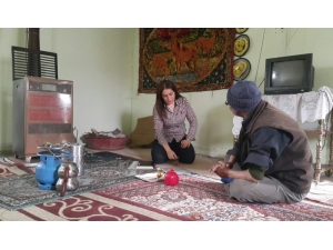 Sağlık Personeli Yardım Meleğine Dönüştü