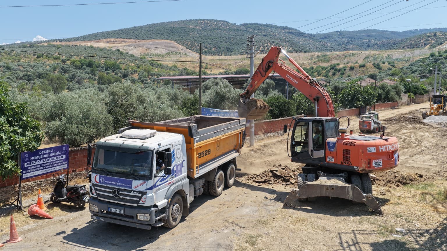 derekoy-de-yol-yenileme-calismalari-basladi