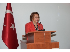 Esogü’de Arıcılık Konferansı