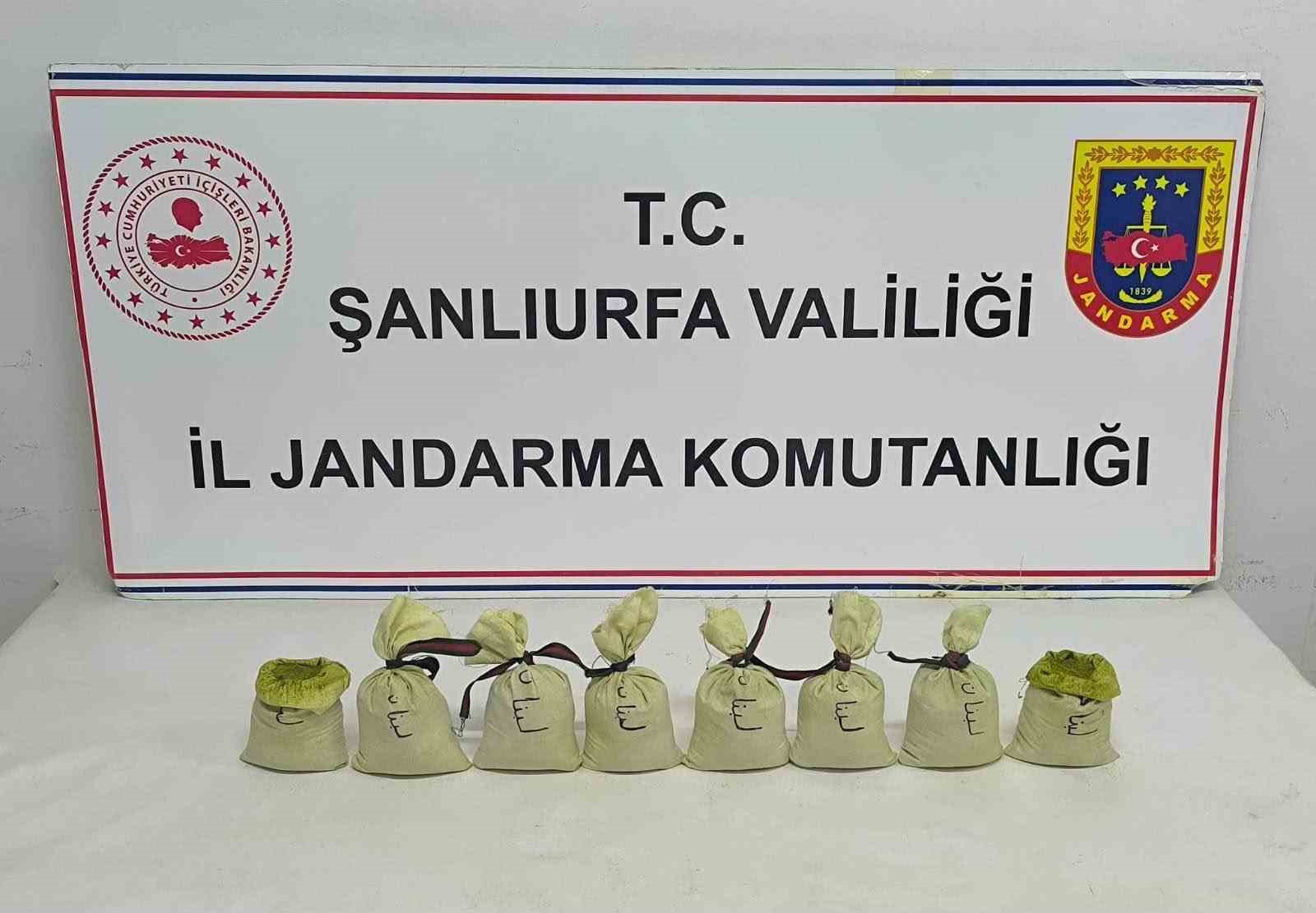 suruc-ta-2-kilogram-uyusturucu-ele-gecirildi