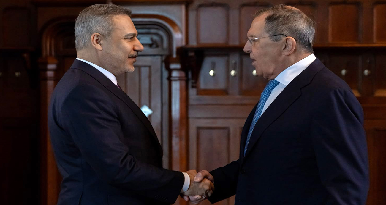 bakan-fidan-lavrov-ile-bas-basa-gorustu
