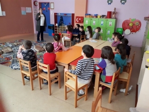 İzmit’te Çocuklara İstismar Bilgisi Veriliyor