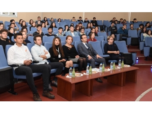 Esogü’de “Kadına Şiddete Dur De” Konulu Konferans