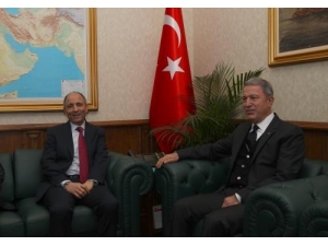 Libya’nın Ankara Büyükelçisi Abduqader, Bakan Akar’ı Ziyaret Etti