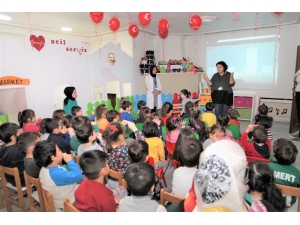 Başiskele’deki Çocuklara Hijyen Eğitimi