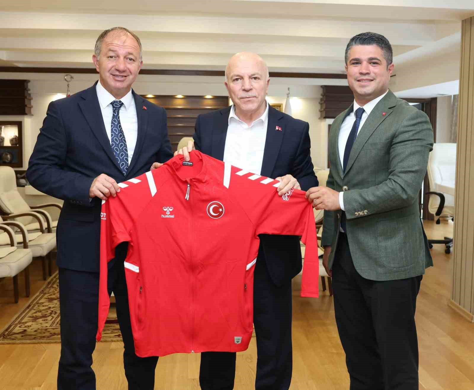 baskan-sekmen-hedefi-koydu-olimpiyat-sporculari-erzurum-dan-yetisecek